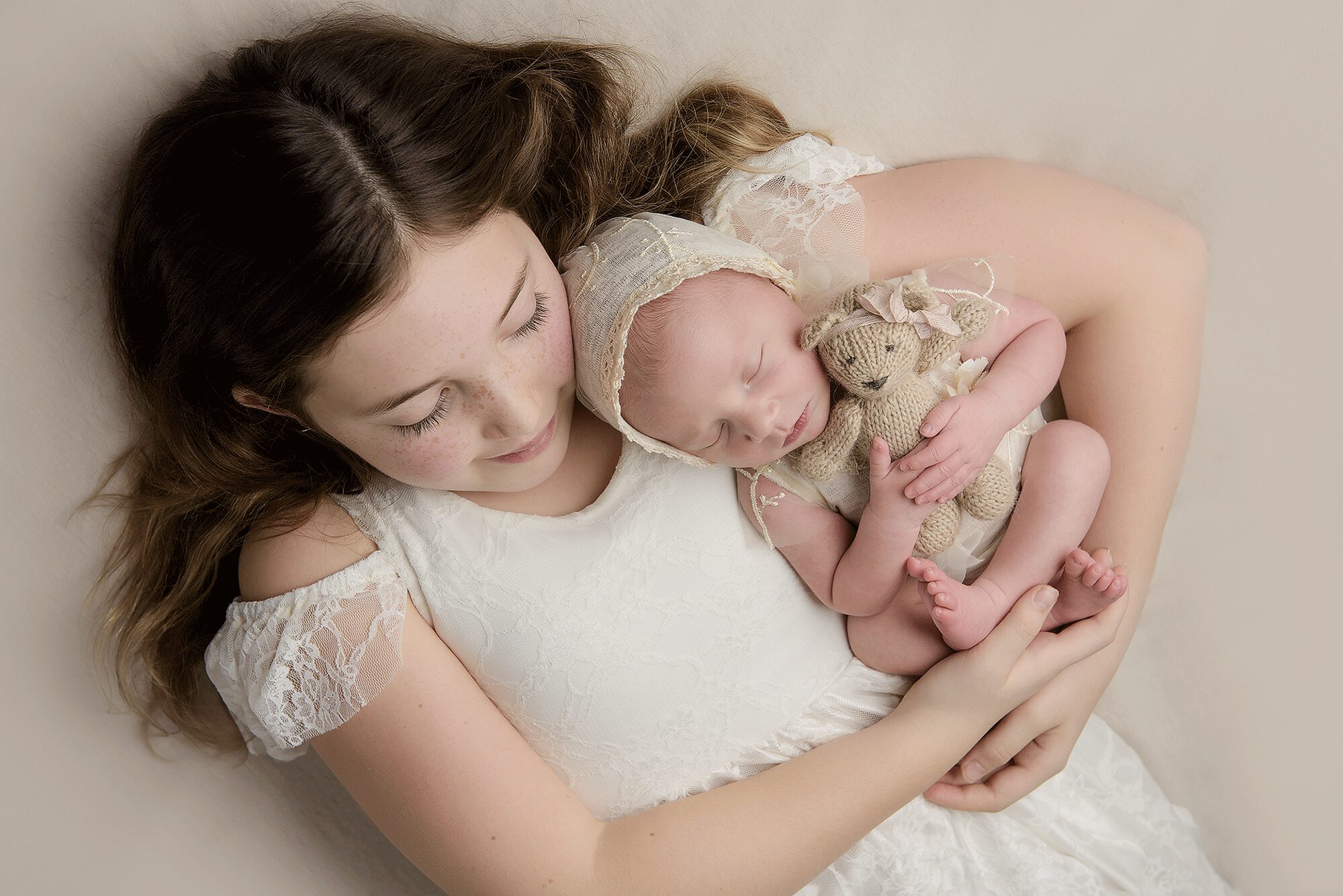 Newborn with Older Sister Picture